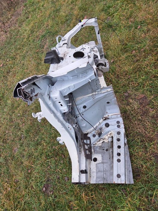 Ćwiartka przednia lewa Toyota Rav 4