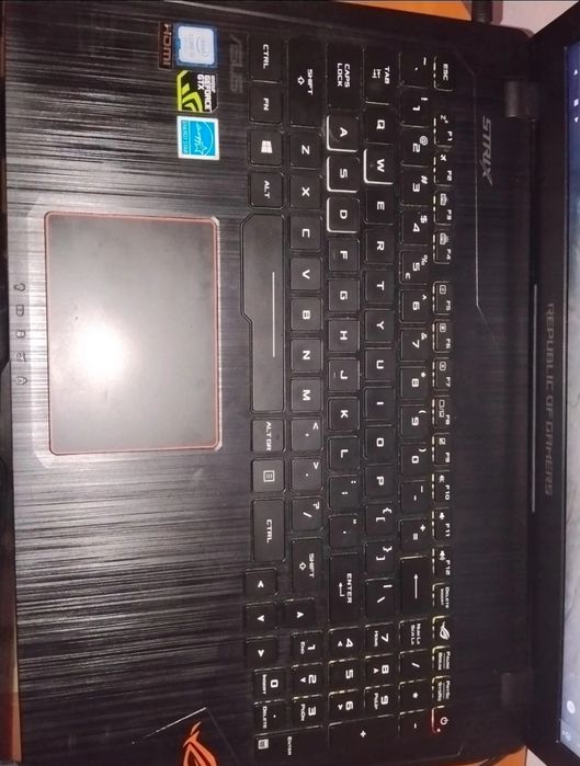 Okazija Laptop Asus rog strx