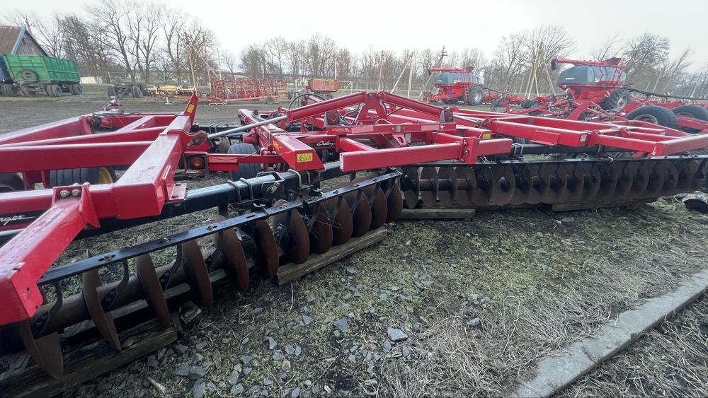 Дисковая борона Challenger Sunflower 1435
