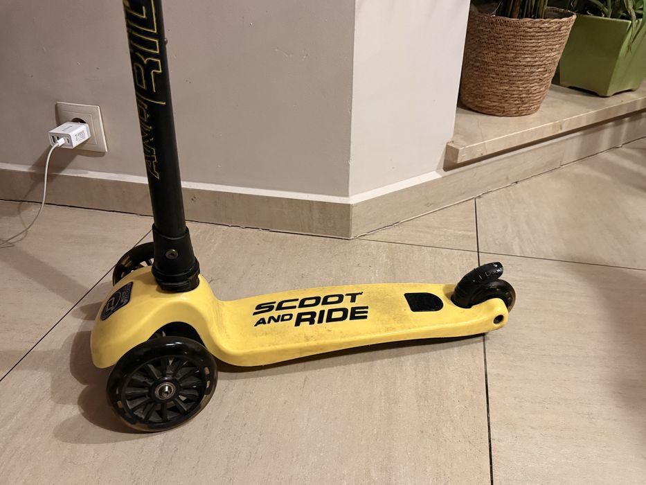 Hulainoga Scoot and ride