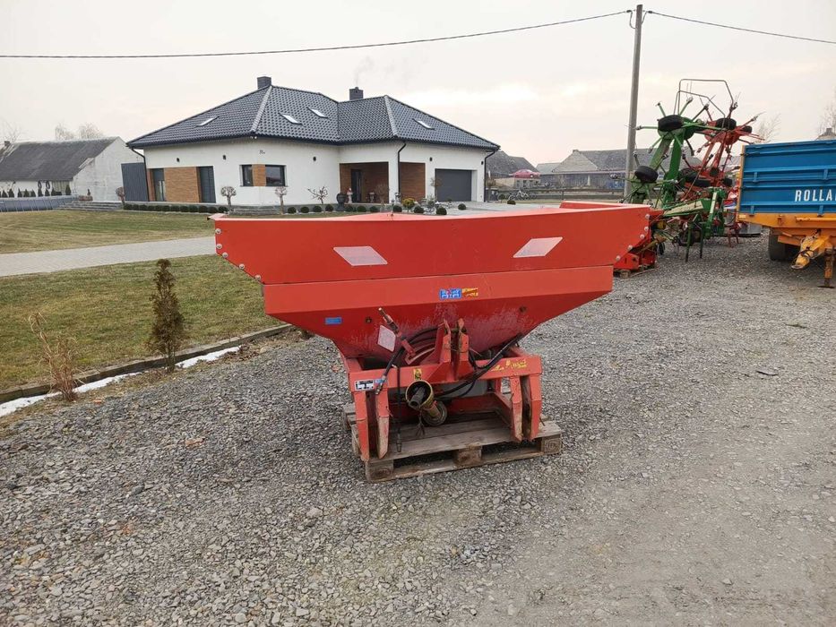 Rozsiewacz rauch, kuhn, amazone