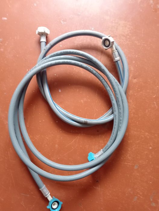 Продам шланг для стир.машинки.