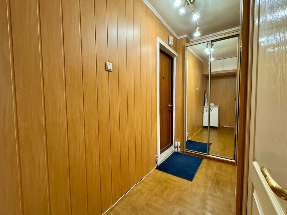 Продаж однокімнатної квартири проспект Космонавтів