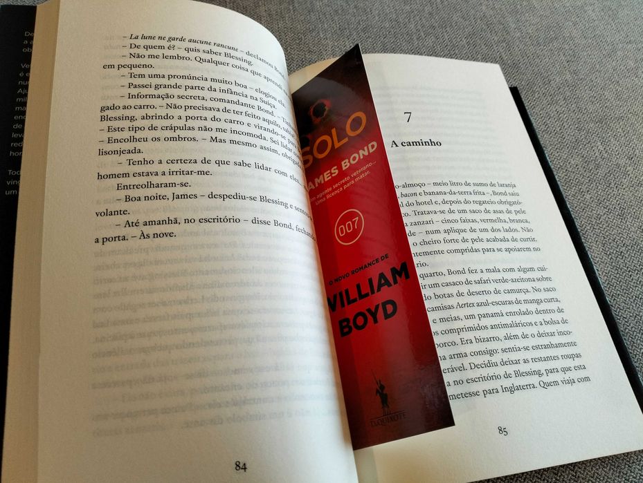 Livro "A solo - James Bond" de William Boyd