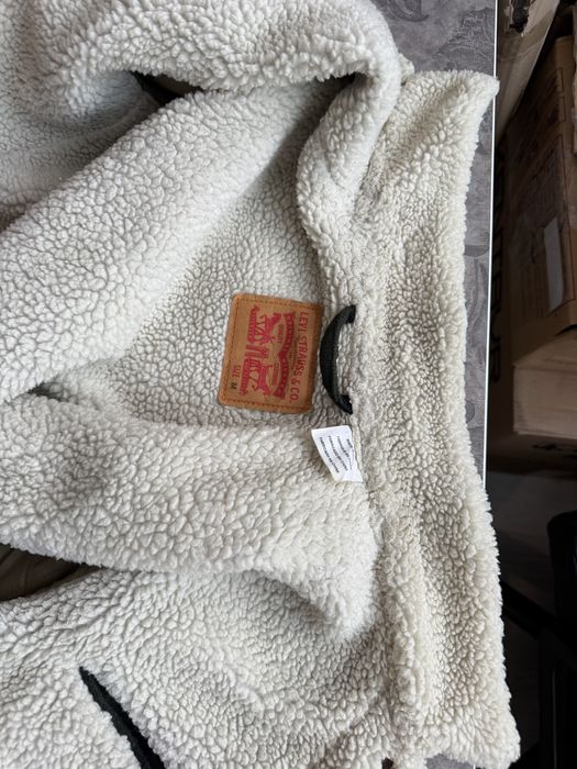 Куртка шерпа Levi’s trucker sherpa