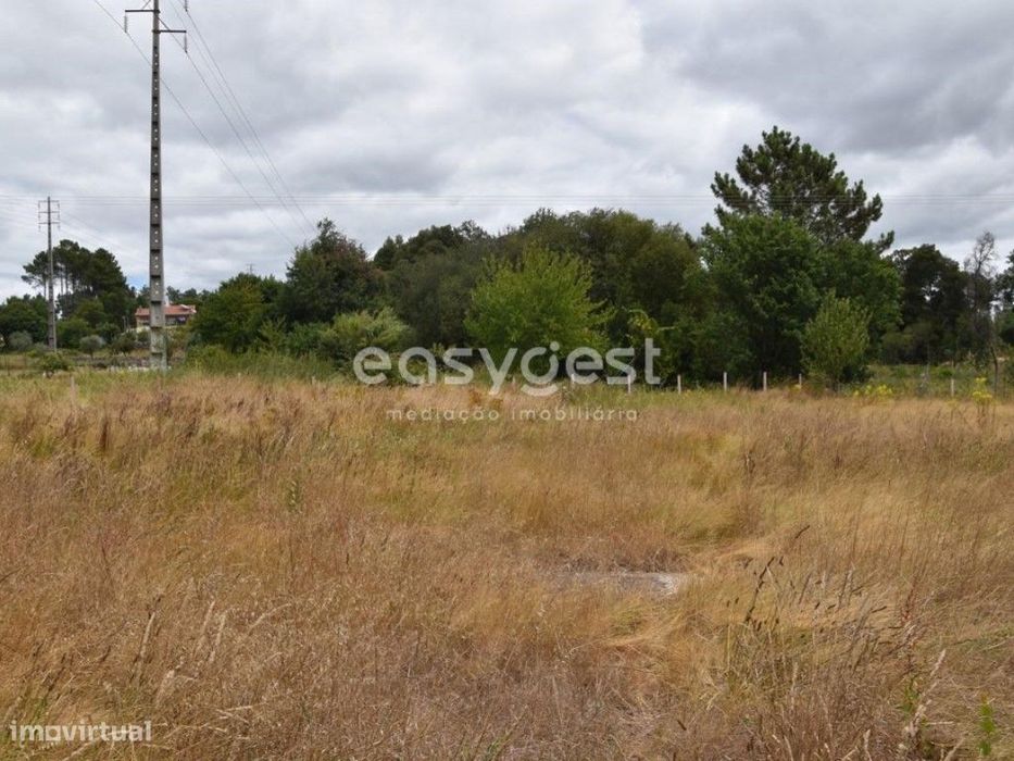 Terreno plano de 800m2, localizado na Póvoa dos Sobrinhos, Viseu — Rio de Loba, Viseu