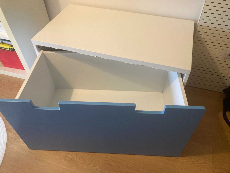 Banco com Caixa de Arrumação IKEA Stuva (Azul e Branco)