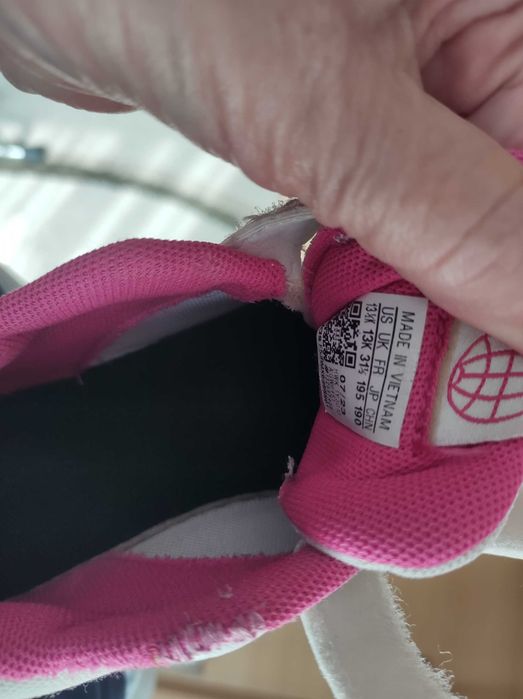 buty dla dziewczynki 30 i 31 adidasy, sandałki i buty do wody