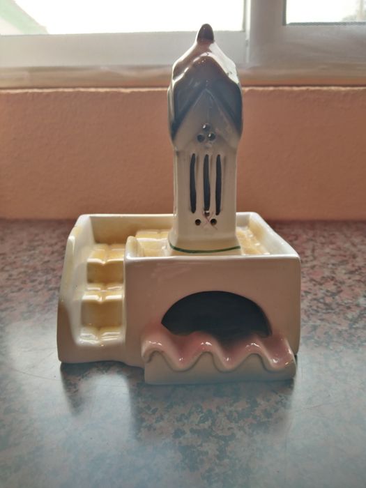 Vários artigos em loiça