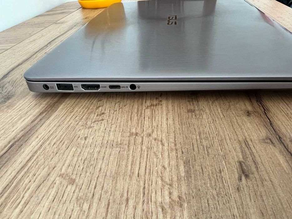 ASUS Zenbook UX310U