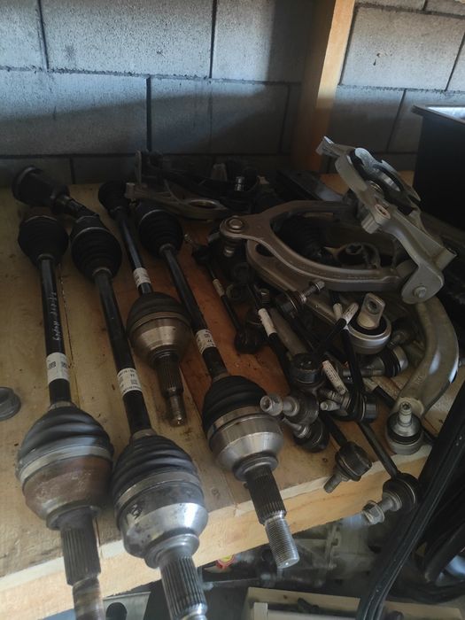 Tesla Model Y Model 3 2018-2024 передня ходовка ричаг піввісь комплект