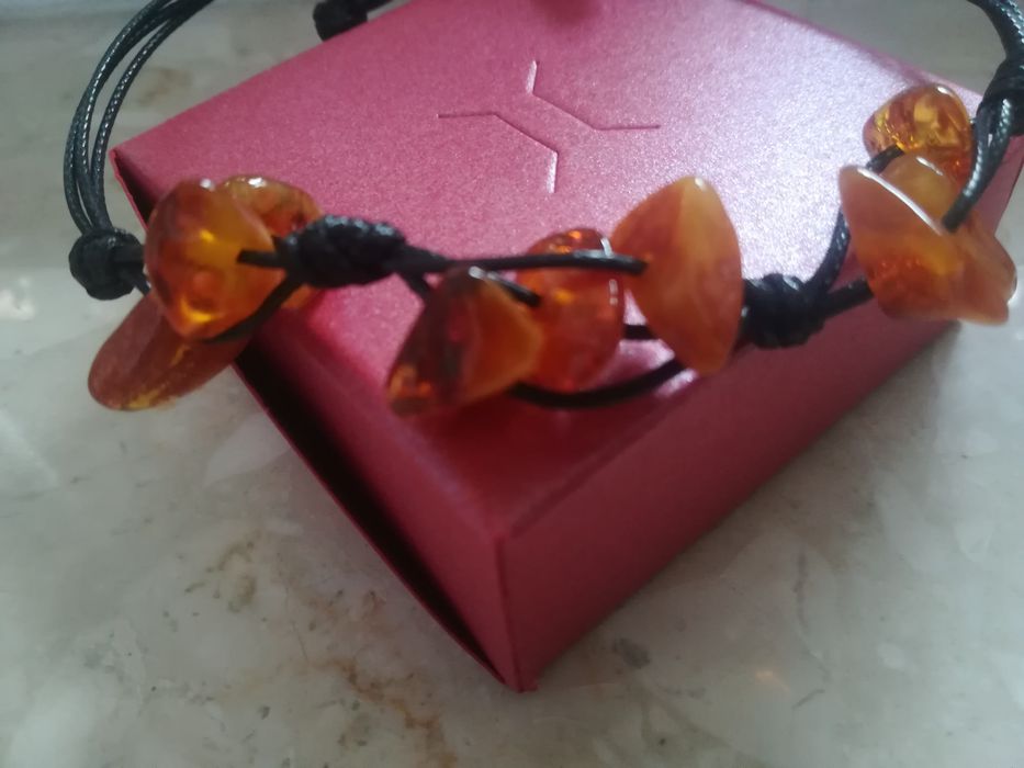 Nowa bransoletka z bursztynami