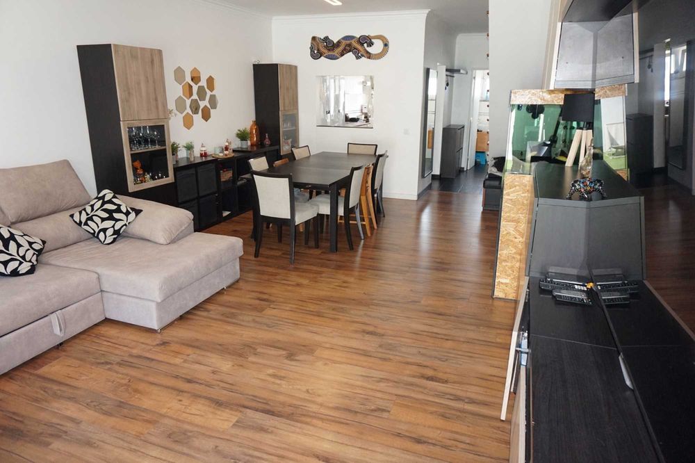 Moradia T4 Renovada Moita