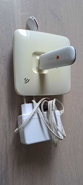 Router Wifi + pen vodafone64551658609539121