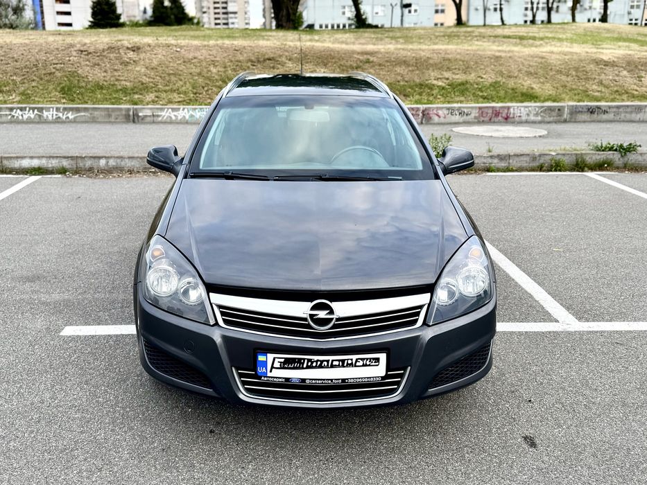 Аренда авто с правом выкупа Opel Astra H 2011р