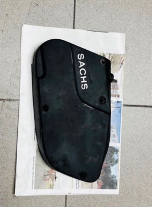 Várias peças de motorizada