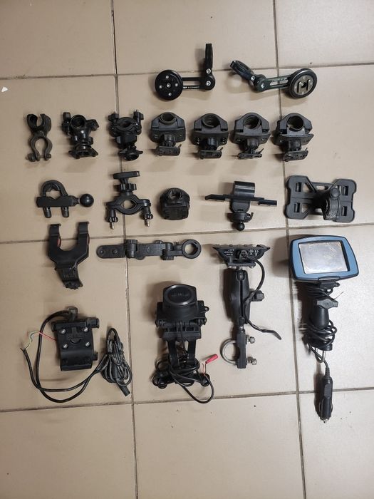 Кріплення,тримачі телефона на руль мотоцикла скутера