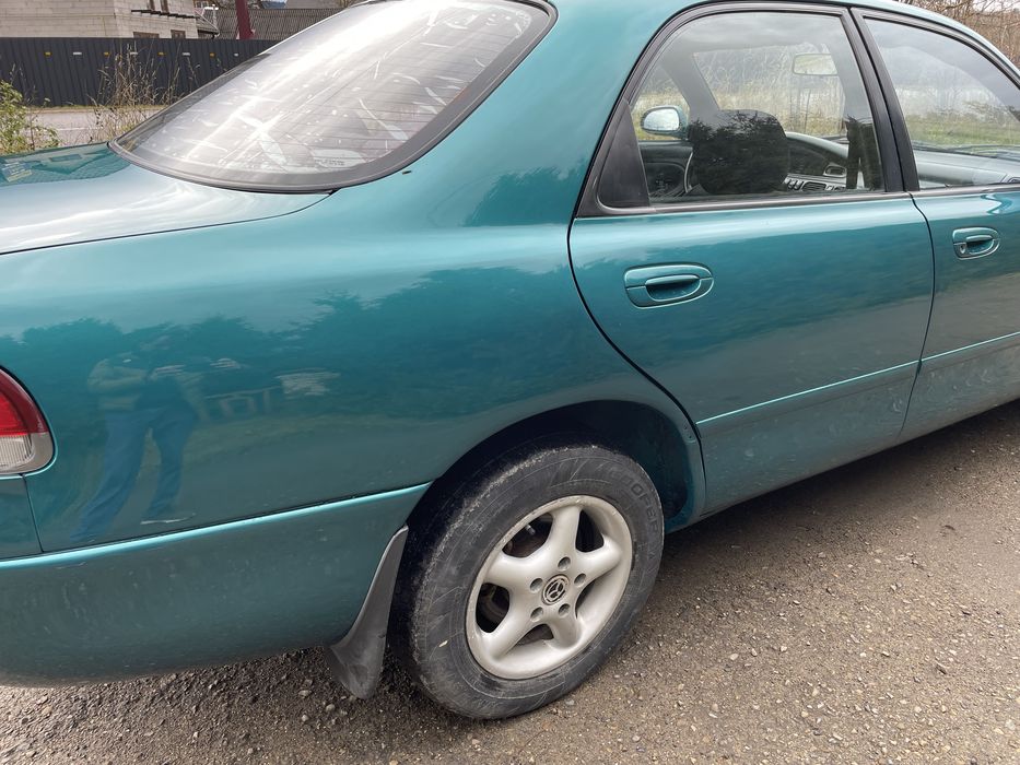 Mazda 626 1.8 бензин