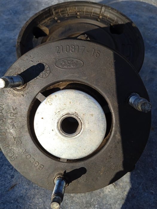 Опора переднього амортизатора Форд транзит