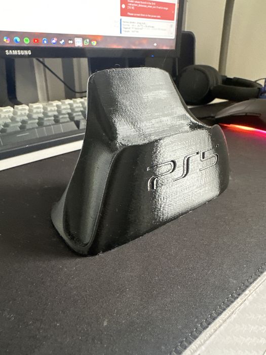 Podstawka na kontroler dualsense z napisem ps5