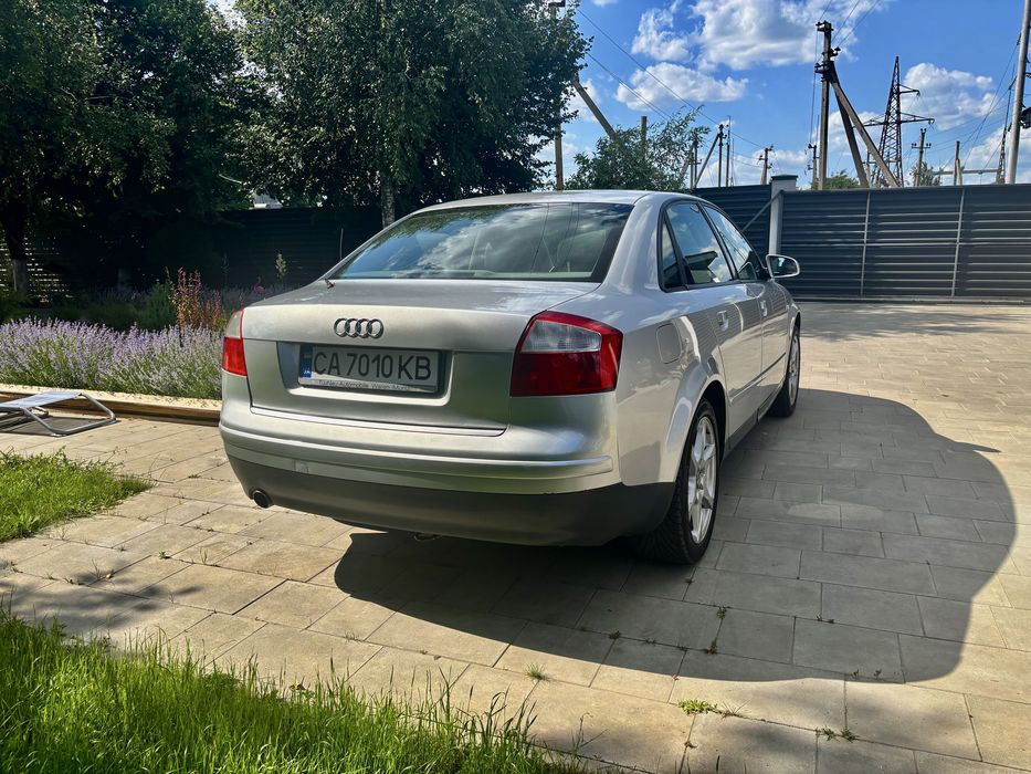 Audi a4 b6 2001 року випуску
