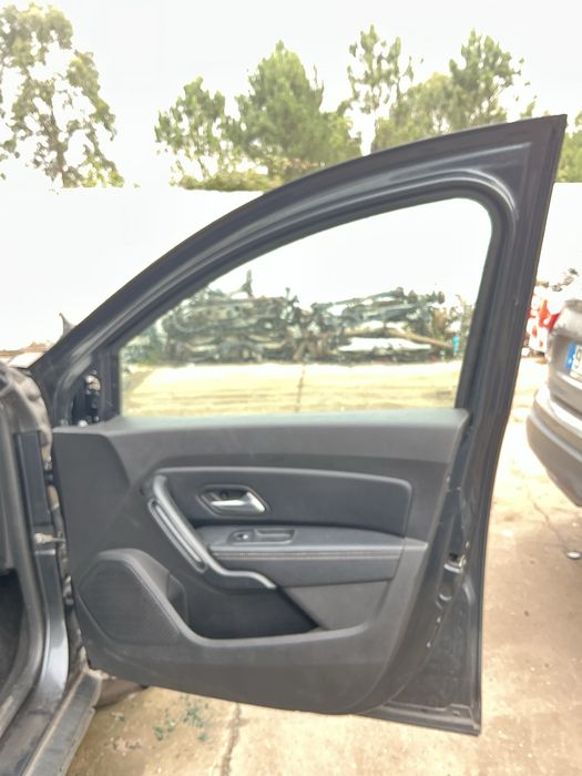 CONJUNTO DE BANCOS COM QUARTELAS DACIA DUSTER ANO 2019