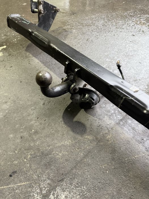 Engate de Reboque Westfalia (Original) - Mercedes-Benz Vito / Viano