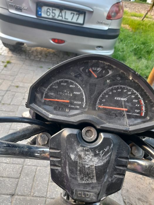 Venda de mota keeway