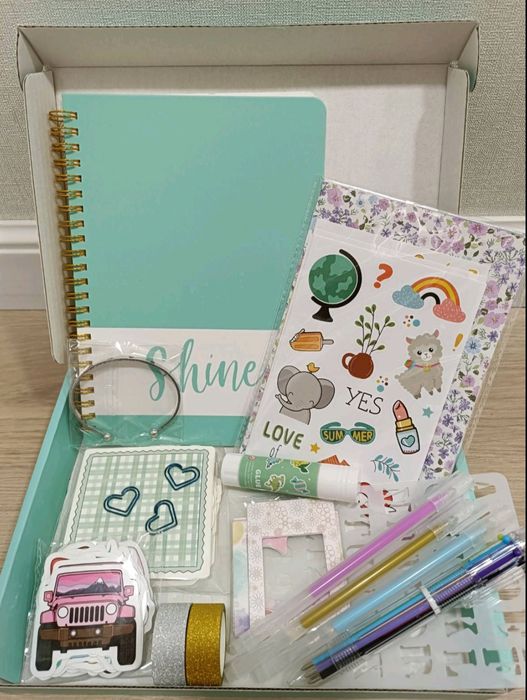 Набір для творчості DIY, включає блокнот, ручки, різні аксесуари