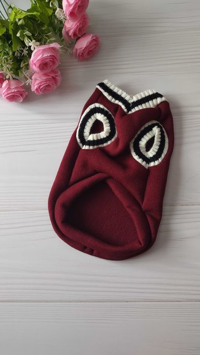 Ciepły sweterek kamizelka college dla psa i kota rozmiar M