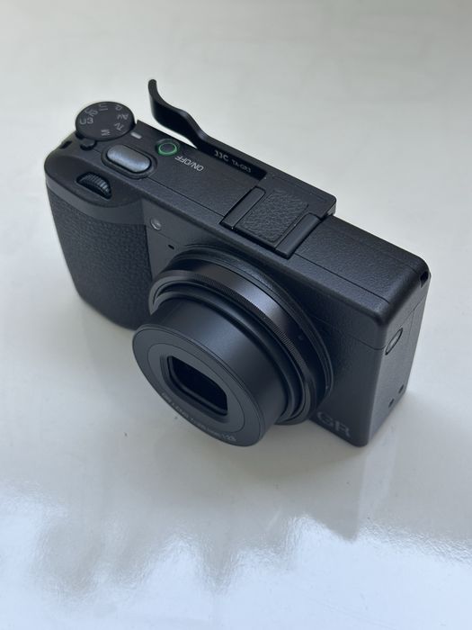 Ricoh GR3X + Extras