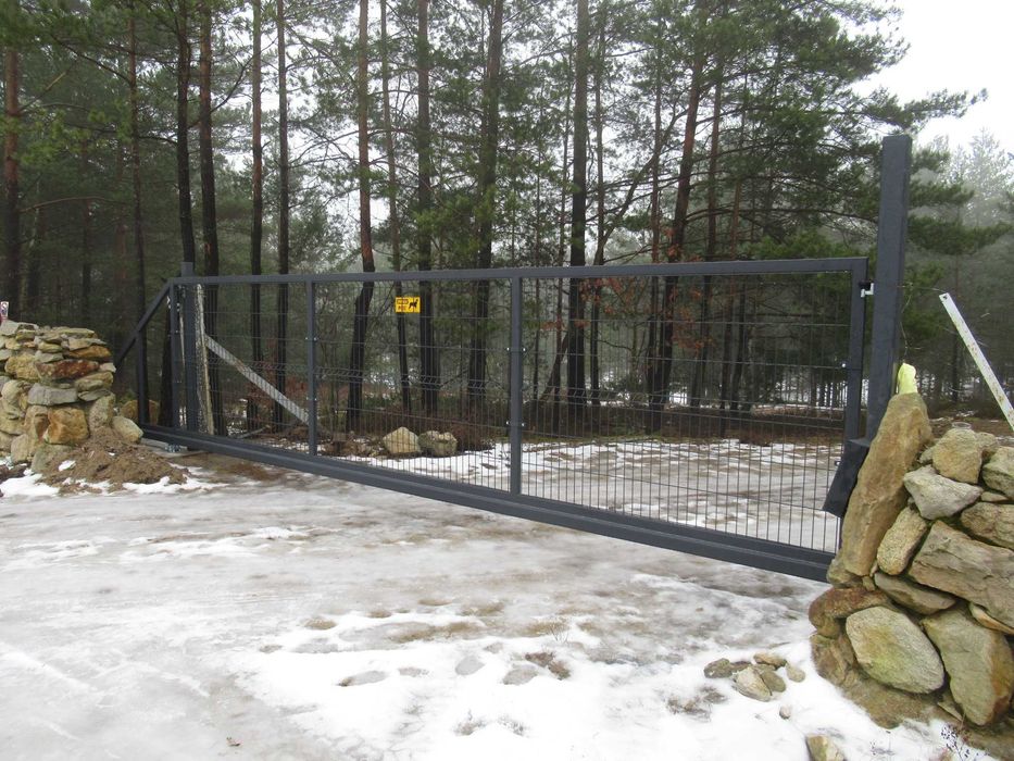Brama wjazdowa przesuwna suwana 6m rolki słupki kpl. Przemysłowa