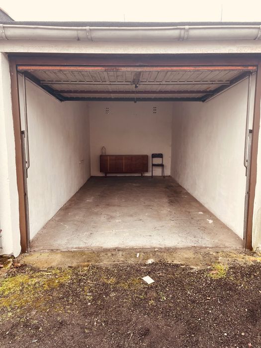 Sprzedam GARAŻ Wołczyn