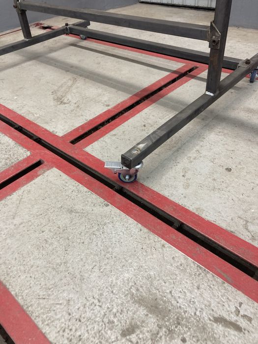 Стійка для окраса елементів