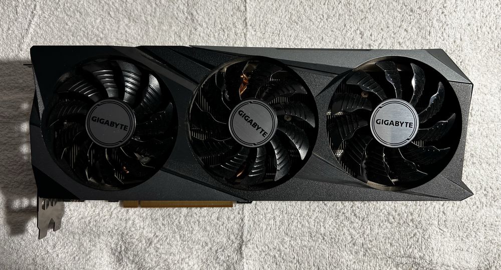 Видеокарта Gigabyte RX6800XT, 16gb ( Не рабочая )