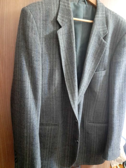 Casaco de senhora L sobretudo homem e ainda casaco e fato