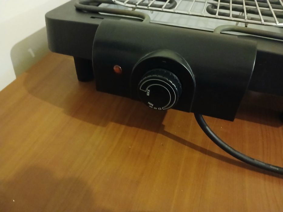 Grelhador marca Becken avariado