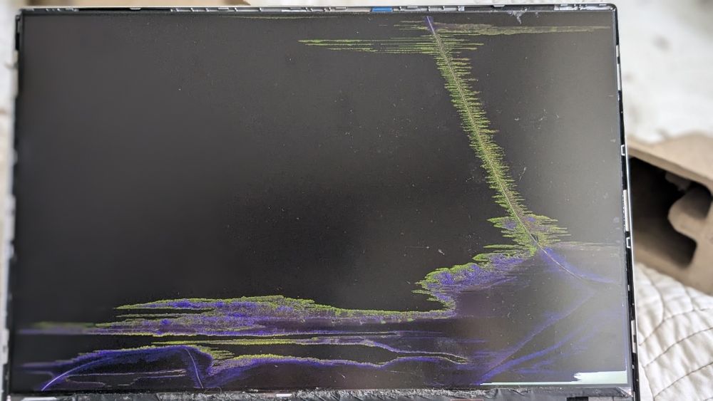 Ноутбук HP Aero 13.3 ryzen 5 ddr5 битий екран