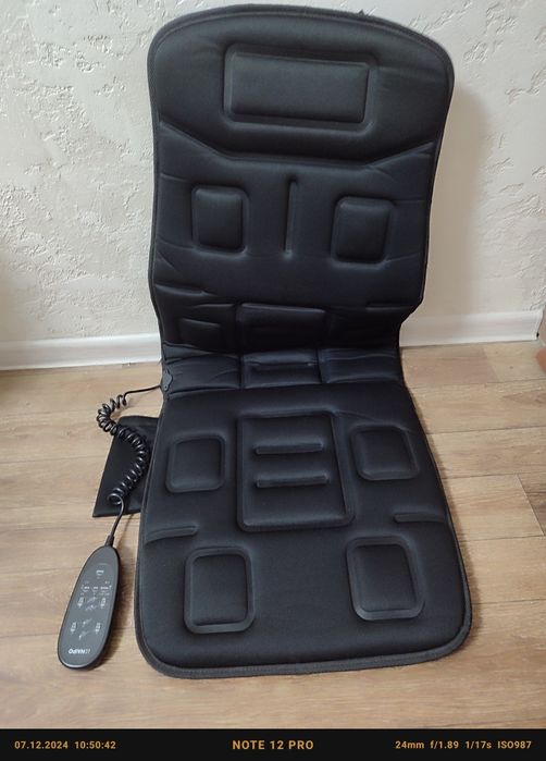 Автомобиоьная массажная накидка