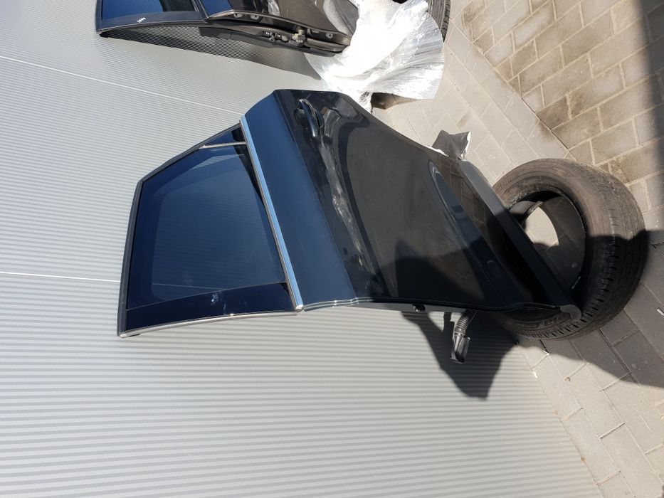 Audi Q3 8U Drzwi LX6T tył prawe lewe