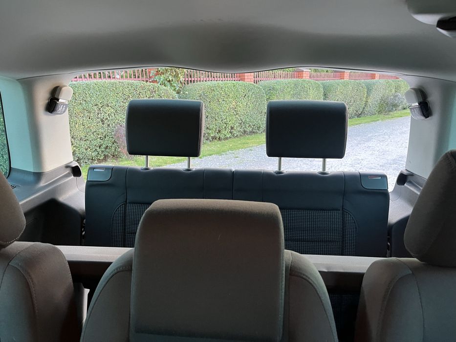 Volkswagen Touran 2.0 TDI ksenony DSG 7 osobowy