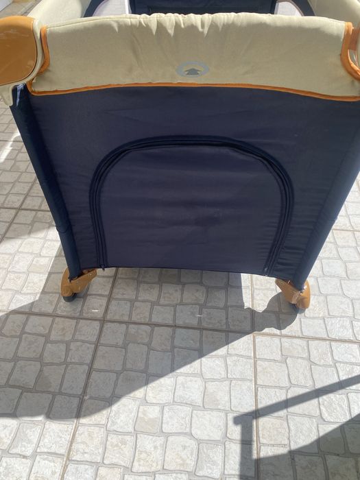Cama de bébé de viagem
