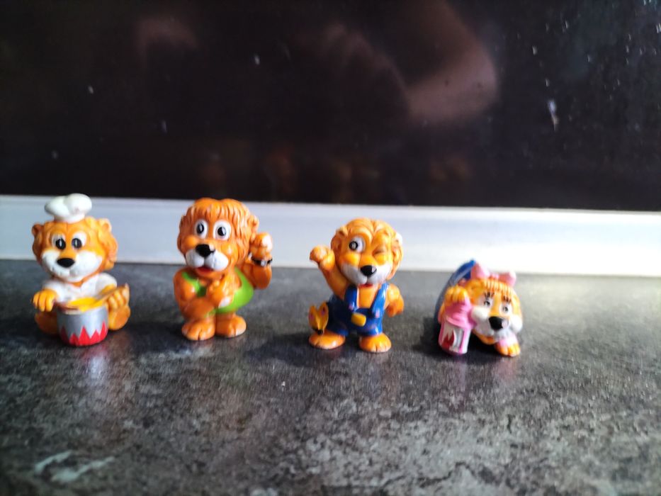 Figurki Kinder niespodzianka lata 90 kolekcjonerskie