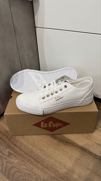 Biale trampki danskie Lee Cooper roz. 39