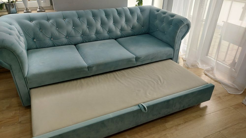 Sofa Glamour z funkcją spania.