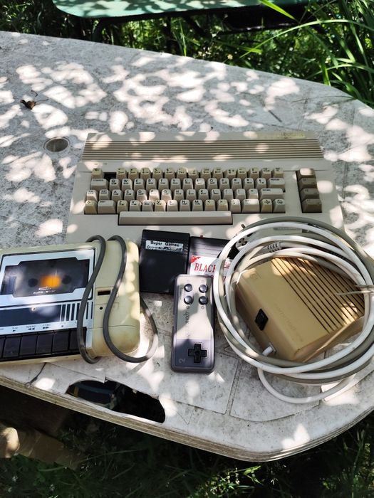 Komputer komadore 64