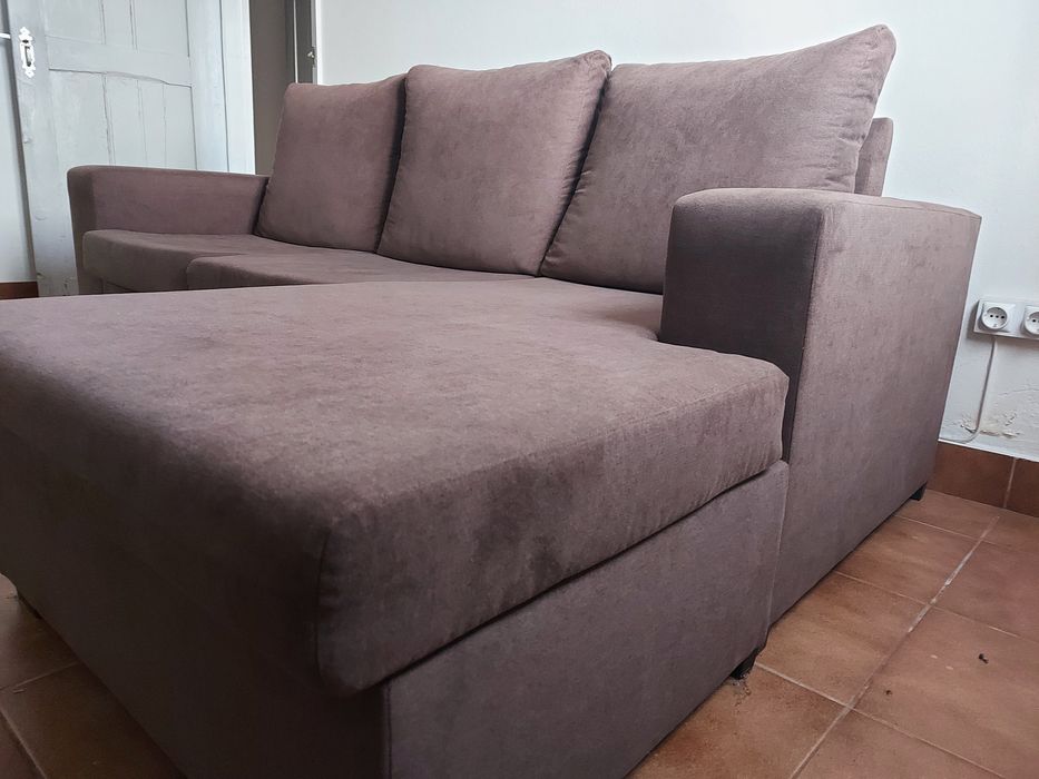 Sofá com chaise long
