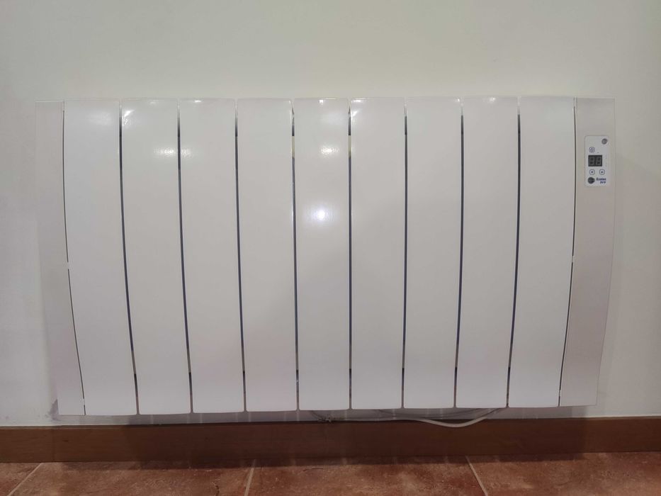 Aquecimento elétrico: Emissor térmico Equation Ecotec Pro 9 1500W