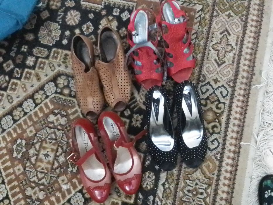 Sapatos Sandálias salto alto (tamanhos 38 39) LER DESCRIÇÃO