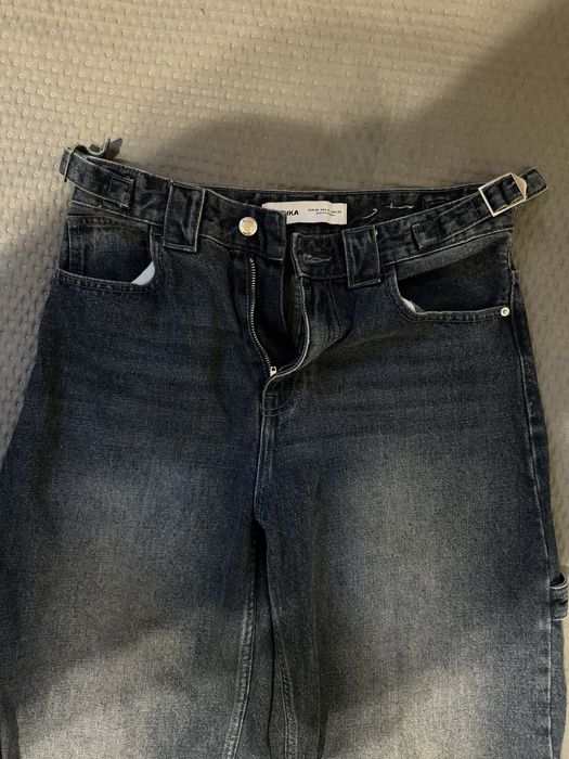 Джинси Bershka.